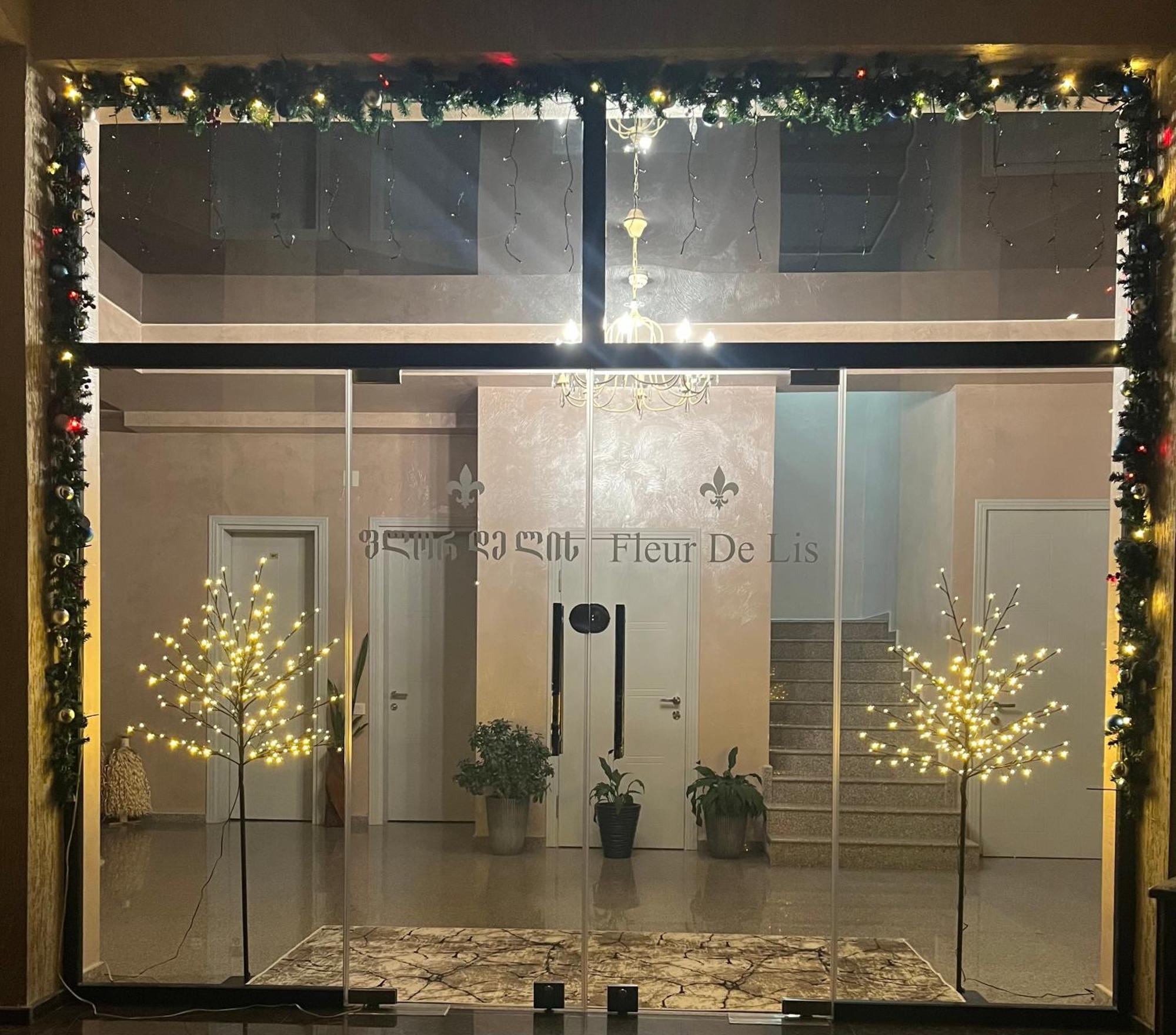 Hotel Fleur De Lis Gonio Εξωτερικό φωτογραφία