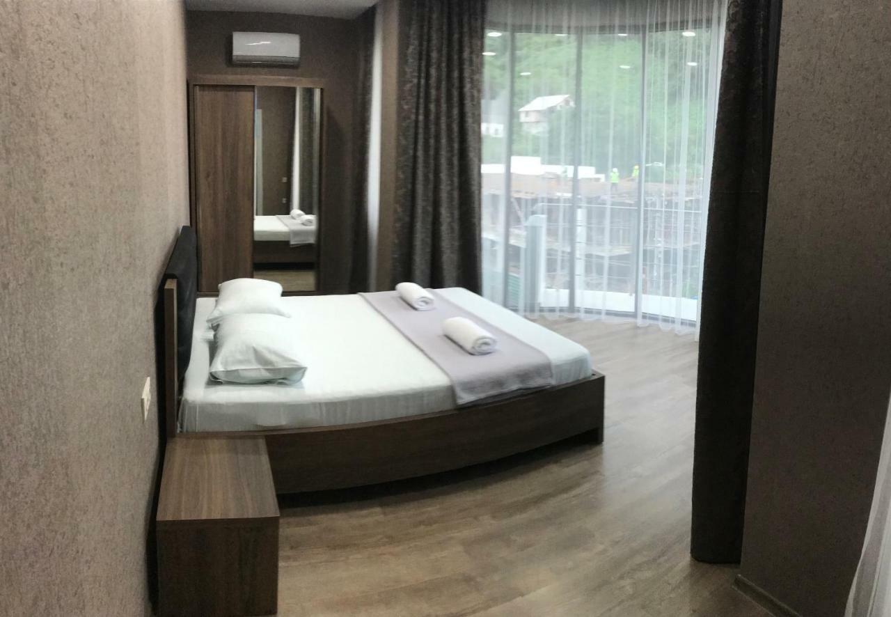 Hotel Fleur De Lis Gonio Εξωτερικό φωτογραφία