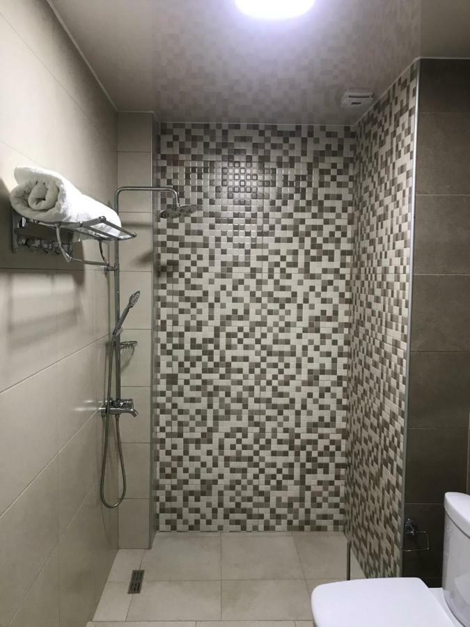 Hotel Fleur De Lis Gonio Εξωτερικό φωτογραφία