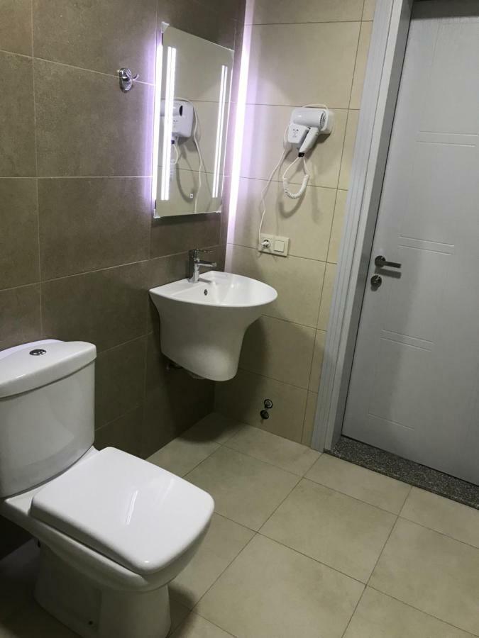 Hotel Fleur De Lis Gonio Εξωτερικό φωτογραφία