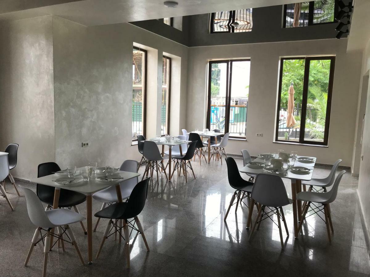 Hotel Fleur De Lis Gonio Εξωτερικό φωτογραφία